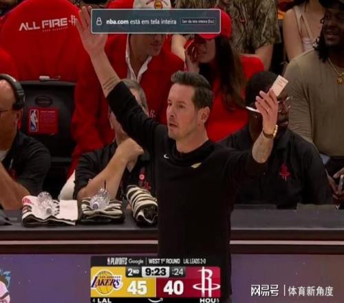 我擦！三分绝平，老詹可真是硬，40了吧！_我擦！三分绝平，老詹可真是硬，40了吧！_