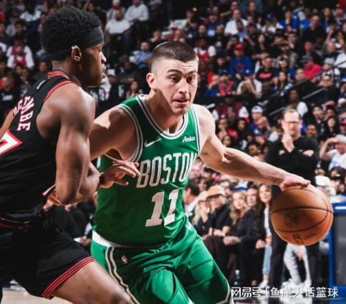 险胜！塔图姆25+7立功，马克西31+6布朗里程碑，湖人弃将6中5尽力__险胜！塔图姆25+7立功，马克西31+6布朗里程碑，湖人弃将6中5尽力