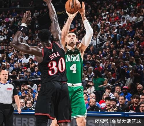 险胜！塔图姆25+7立功，马克西31+6布朗里程碑，湖人弃将6中5尽力__险胜！塔图姆25+7立功，马克西31+6布朗里程碑，湖人弃将6中5尽力