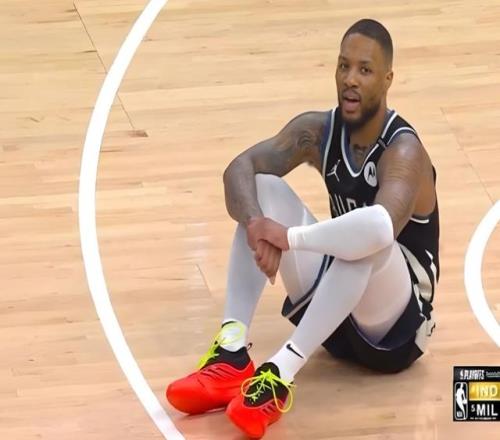 35岁复出塔图姆都来了！利拉德还远吗_35岁复出塔图姆都来了！利拉德还远吗_