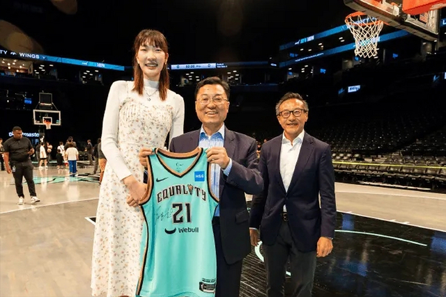 女篮韩旭的父亲韩发顺_米兰男篮主教练_