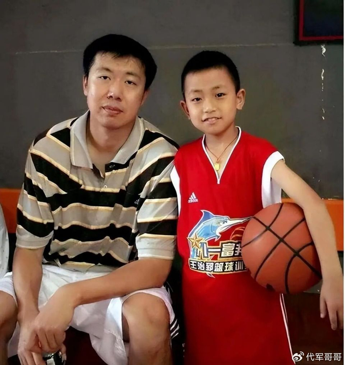 _司令娇妻诈尸了_司令宠婚