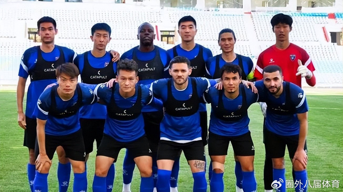 _邓涵文在三镇表现不俗，如今在新东家却迷失，进球和助攻数据挂零_邓涵文在三镇表现不俗，如今在新东家却迷失，进球和助攻数据挂零