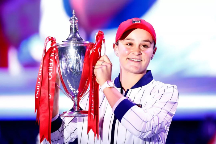 _邦丽德是干什么的_丽莎邦德尔