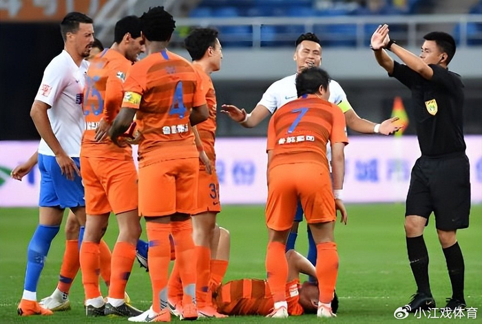 喜讯！陈泽仕和彭啸爆发后，他将成第三位在中超立足的鲁能05后__喜讯！陈泽仕和彭啸爆发后，他将成第三位在中超立足的鲁能05后