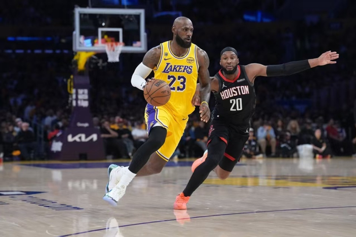 季后赛最被高估的球队！本以为可以横扫晋级，结果快要被横扫了