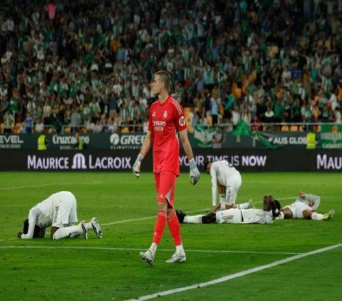 巴萨皇马最大分差__皇马巴萨同分谁夺冠