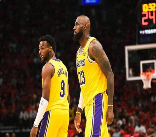 老詹29+13连创历史第一，湖人5大喜讯因祸得福！2年1100万捡大漏_老詹29+13连创历史第一，湖人5大喜讯因祸得福！2年1100万捡大漏_