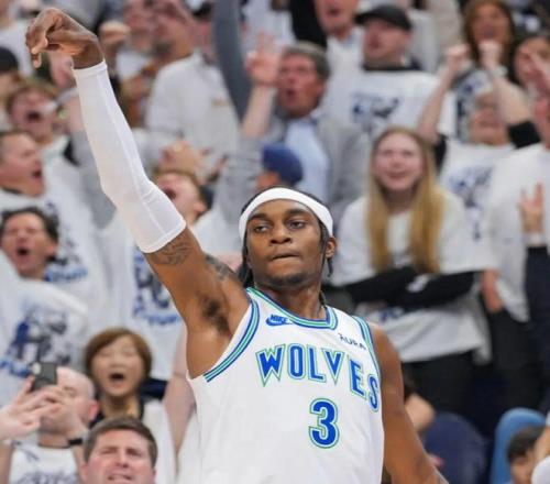 麦克丹尼尔斯球探报告__湖人麦克丹尼尔斯