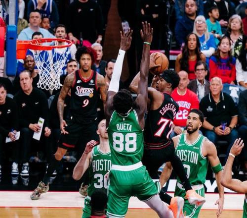 绿军险胜76人！21领先，双探花轰50+11+11，马克西空砍31分6助_绿军险胜76人！21领先，双探花轰50+11+11，马克西空砍31分6助_