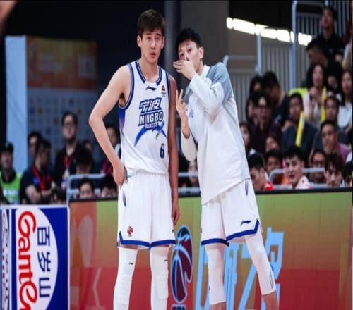 收官战拯救广东球队！37岁老将狂砍18分7助，亲手送前东家出局_收官战拯救广东球队！37岁老将狂砍18分7助，亲手送前东家出局_