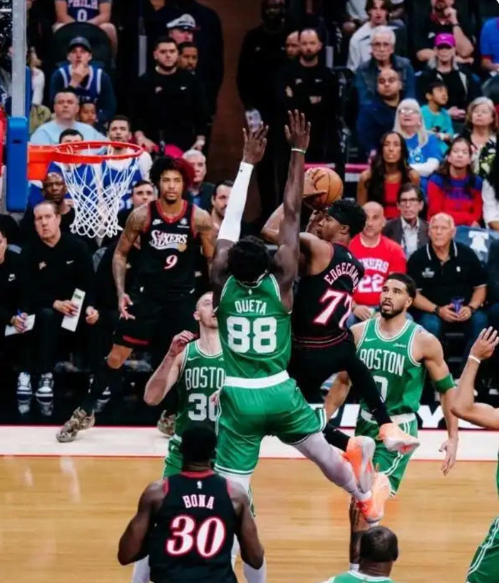 主客场分别比赛一次__客场打成主场