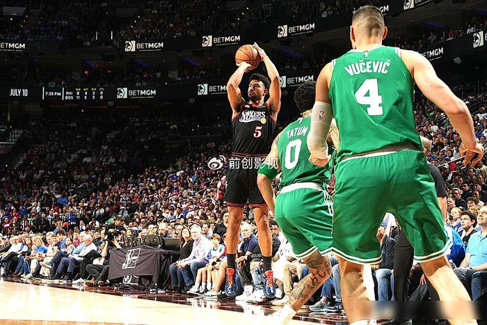 塔图姆绝杀！绿军客场撕裂76人防线，马克西空砍31分，恩比德啥时候回来？__塔图姆绝杀！绿军客场撕裂76人防线，马克西空砍31分，恩比德啥时候回来？