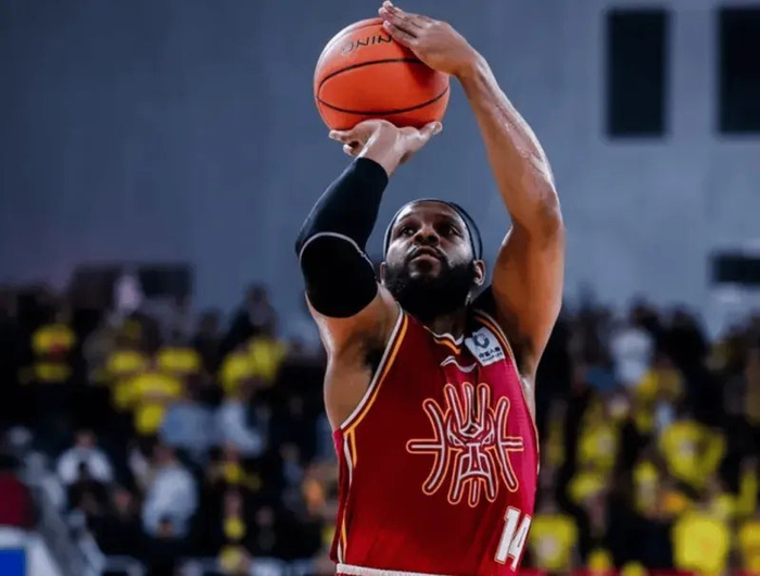 外教彻底把山西盘活了！张宁+奈特连爆，三分回暖，季后赛获期待