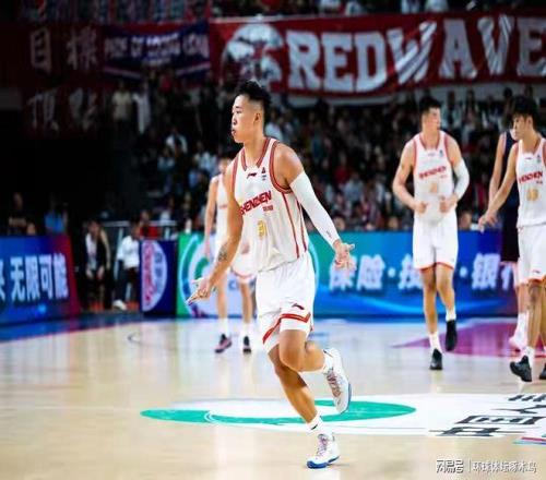 CBA常规赛第42轮：广州朗肽海本主场86比99憾负深圳男篮__CBA常规赛第42轮：广州朗肽海本主场86比99憾负深圳男篮