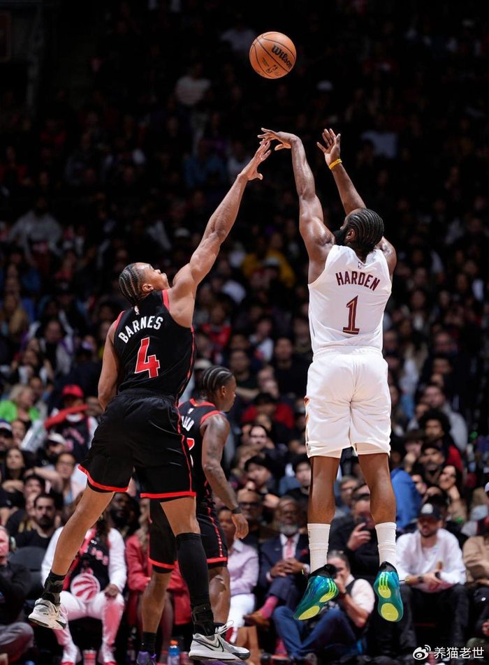 哈登投进多少三分_铁人哈登_