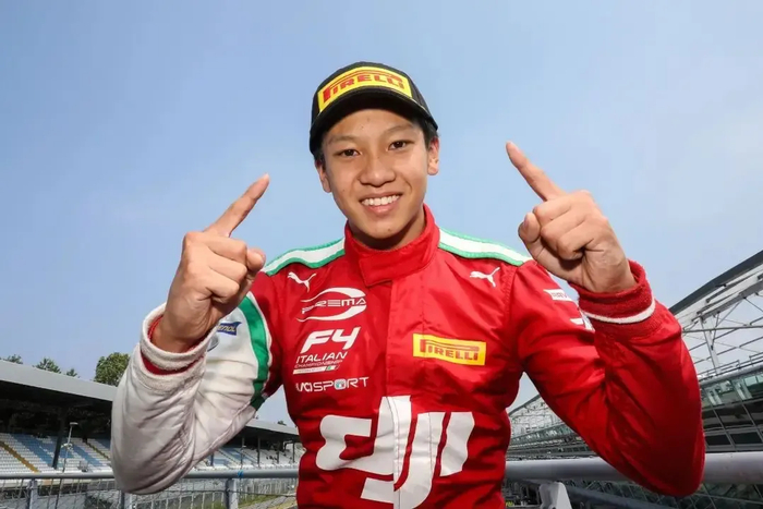 _又一位中国车手！池振睿加盟阿斯顿·马丁车手学院_又一位中国车手！池振睿加盟阿斯顿·马丁车手学院