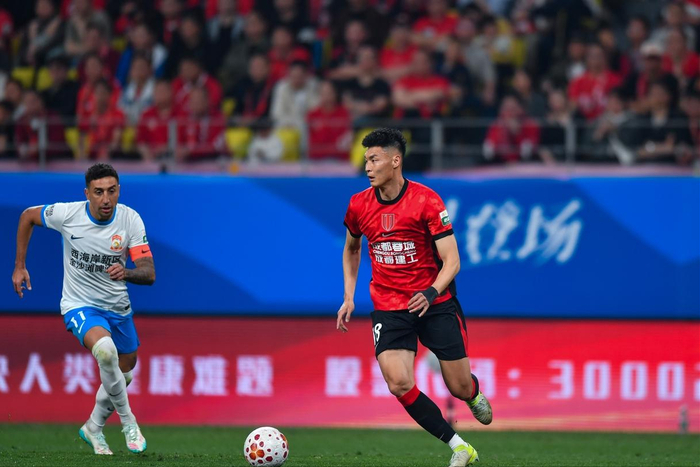 从边缘人到关键拼图，韩鹏飞在成都蓉城实现了逆袭__从边缘人到关键拼图，韩鹏飞在成都蓉城实现了逆袭