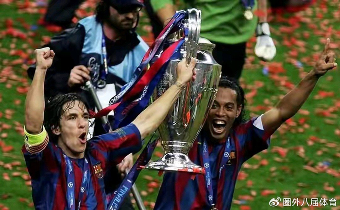 _卡洛斯踢伤的人_卡洛斯踢的什么位置