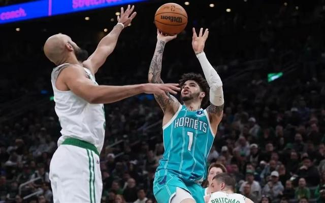 _手握2亿却是拖油瓶？他是现役最被高估之人 2短板6年都没改_手握2亿却是拖油瓶？他是现役最被高估之人 2短板6年都没改