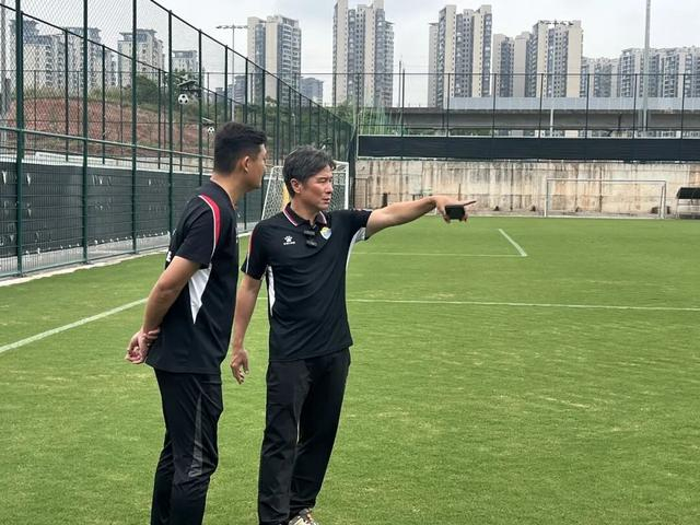 _时隔12年，彭伟国重回职业足球_时隔12年，彭伟国重回职业足球