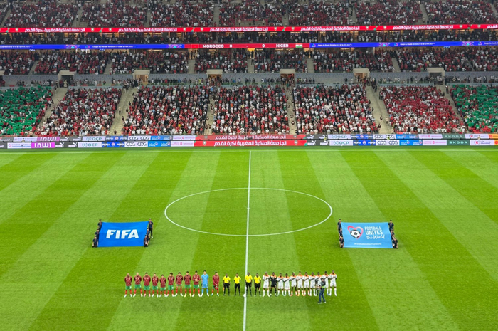 耐克赞助的球衣_nike赞助足球队_