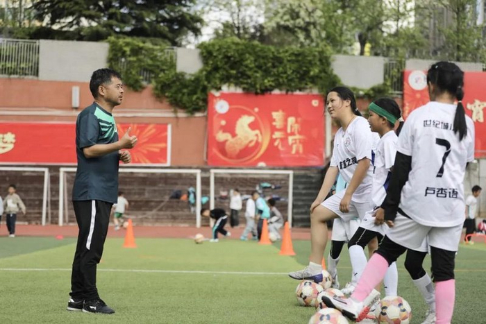 _逐梦之星好还是绿茵好_逐梦少年baop