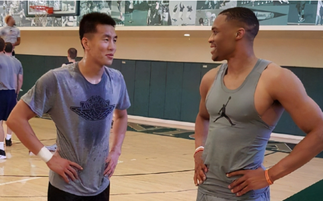 后撤步在NBA很常见，CBA为何没人用？说出来你别不信_后撤步在NBA很常见，CBA为何没人用？说出来你别不信_