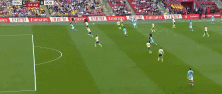 哈兰德替补无功，多库5分钟传射救主！2-1逆转，曼城剑指三冠王__哈兰德替补无功，多库5分钟传射救主！2-1逆转，曼城剑指三冠王