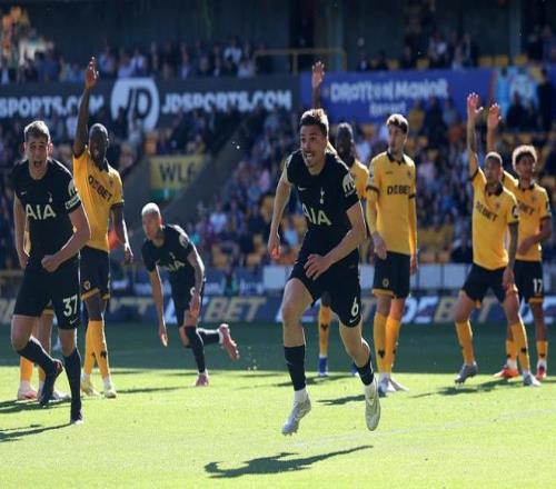 10！热刺第82分钟绝杀垫底队终结15轮不胜仍落后2分+处降级区