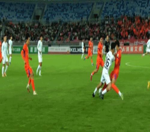 骑士胜灰熊迎连胜_火箭胜湖人22连胜_