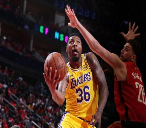 詹姆斯希望能在湖人结束生涯_詹姆斯在湖人队的问题_