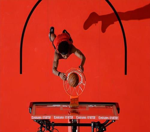 湖人火箭联手出击_湖人送火箭7连败_