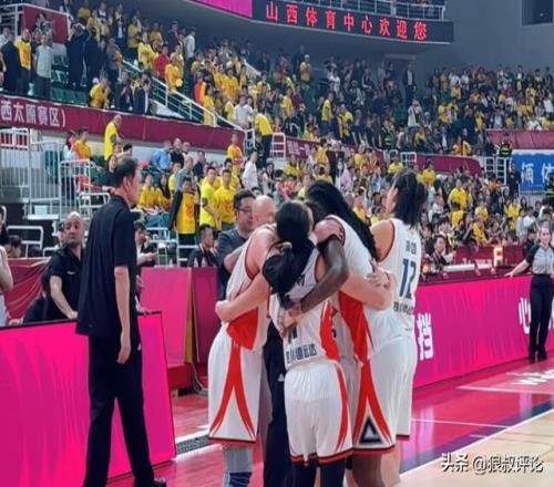 男篮最差成绩_男篮两连败_