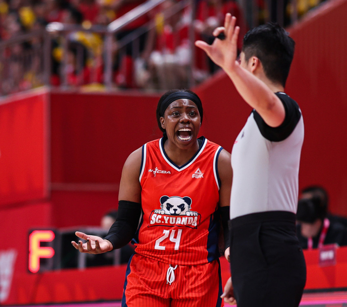 2分3分7分！女篮31岁王牌总决赛完全迷失？宫鲁鸣世界杯还能信她吗？