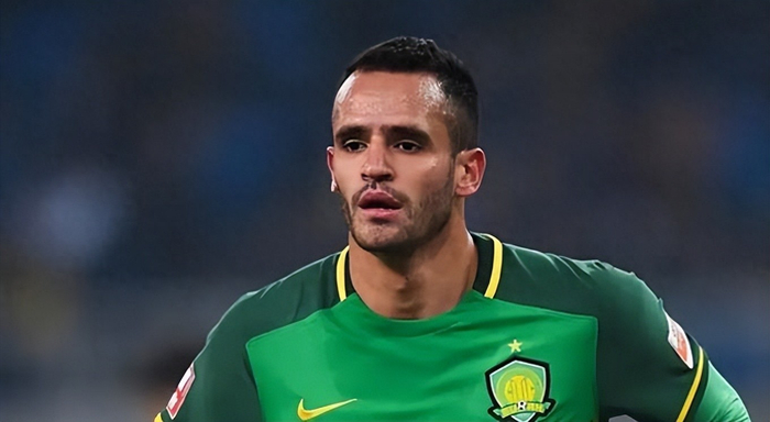 国安后腰位置还有一张底牌没亮相！本赛季刚加盟俱乐部，值得期待