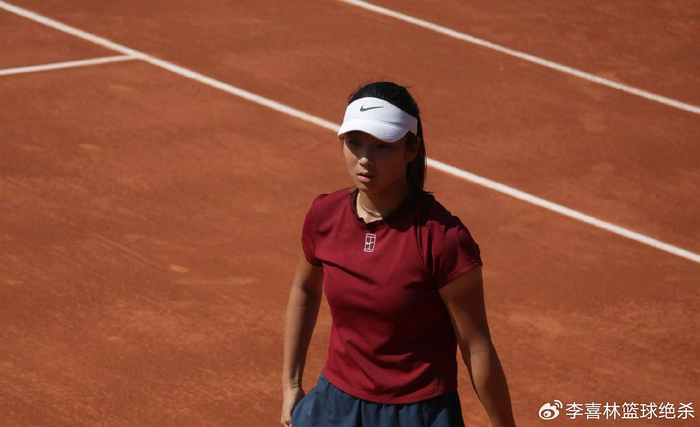 挺进四强冲冠！中国女网15岁1米80新星崛起：李娜恩师助她蜕变__挺进四强冲冠！中国女网15岁1米80新星崛起：李娜恩师助她蜕变