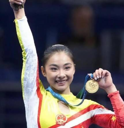 _yy一人哥真实身份_百年一人真实身份