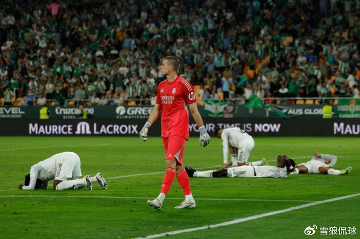 _皇马巴萨表演赛_皇马巴萨奖杯对比