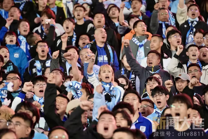 一首鼓舞大连足球士气的歌__大连的足球烧了
