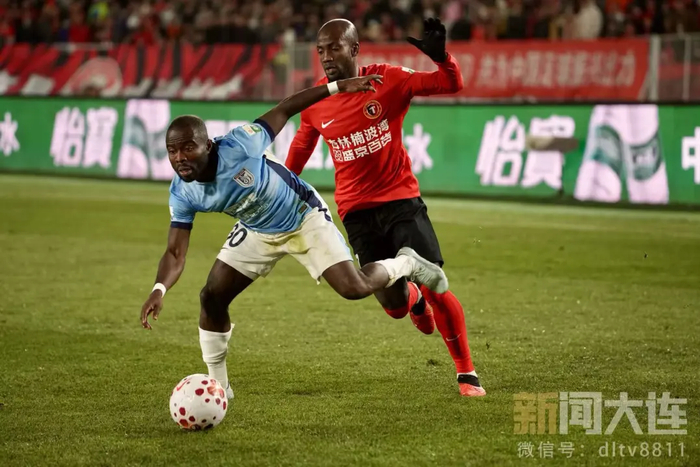 _一首鼓舞大连足球士气的歌_大连的足球烧了